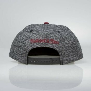 Snapback kšiltovka Mitchell & Ness Cleveland Cavaliers burgundy skladem