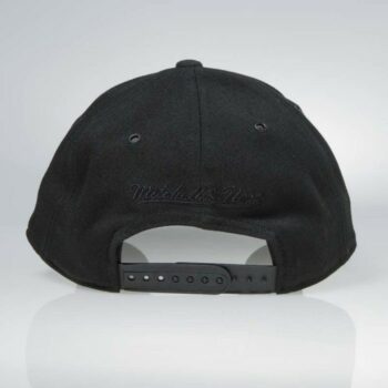 Kšiltovka Mitchell & Ness flexfit slouch Chicago Bulls black Filter 2.0 Praha