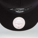 Kšiltovka Mitchell & Ness LA Kings Prague