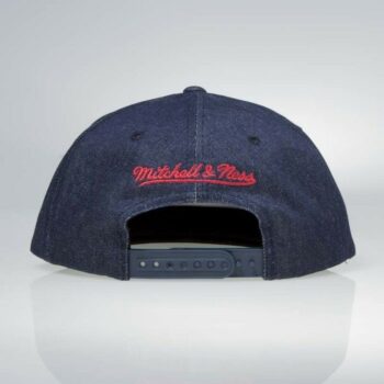Snapback kšiltovka Mitchell & Ness Chicago Bulls denim Raw Praha
