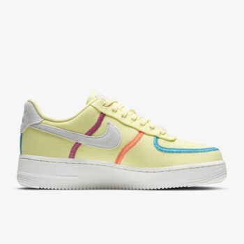 Dámské tenisky Nike Air Force 1 07 LX life lemon 2499 Kč