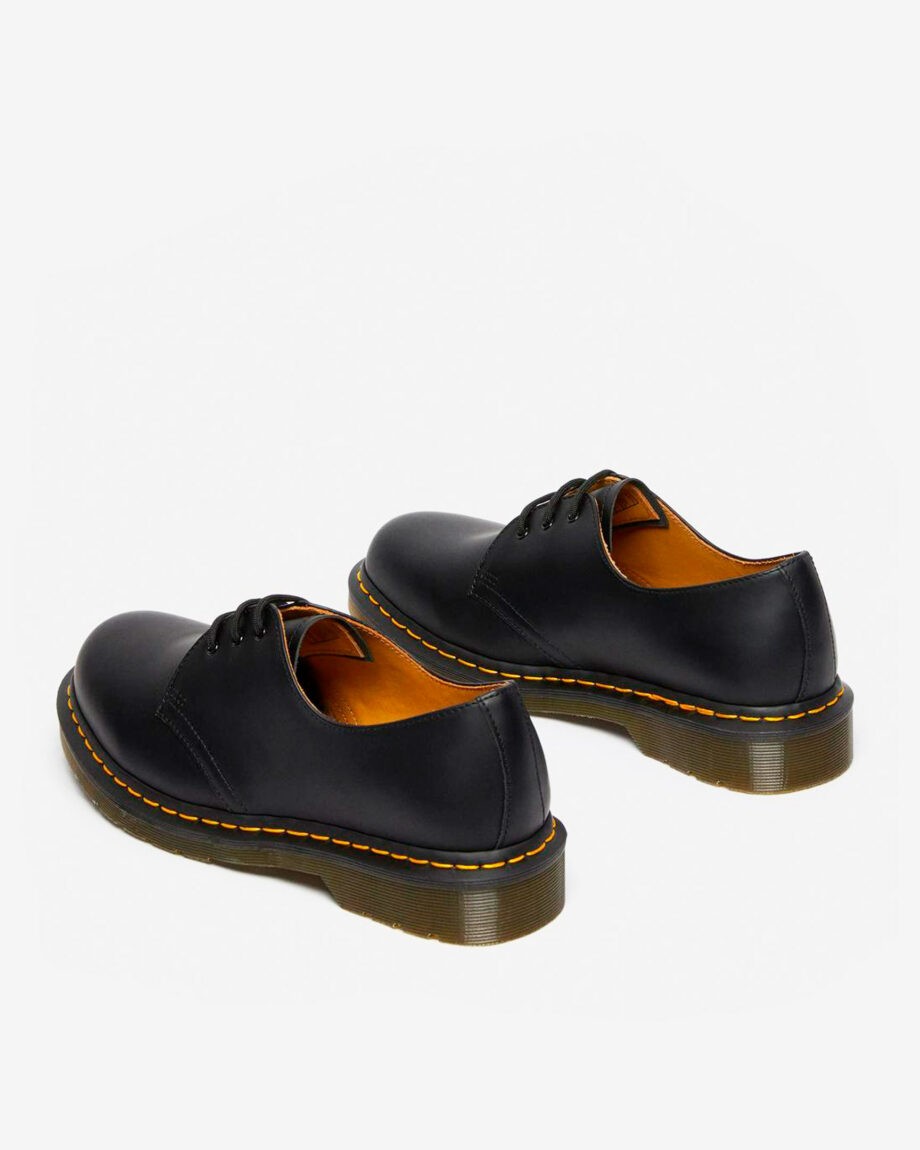 Dr. Martens černé kožené polobotky 1461 - 2899 Kč